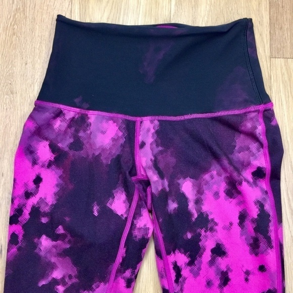 Lululemon Sweaty Endeavor Pink Fuschia Raspberry and Black Legging Size 6 - Picture 8 of 14